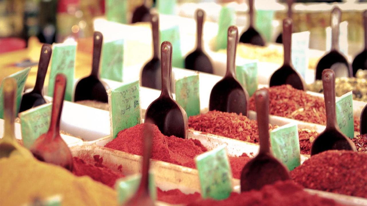 Brown Brut Seafront Hotel, A Member Of Brown Hotels Tel Aviv Bagian luar foto