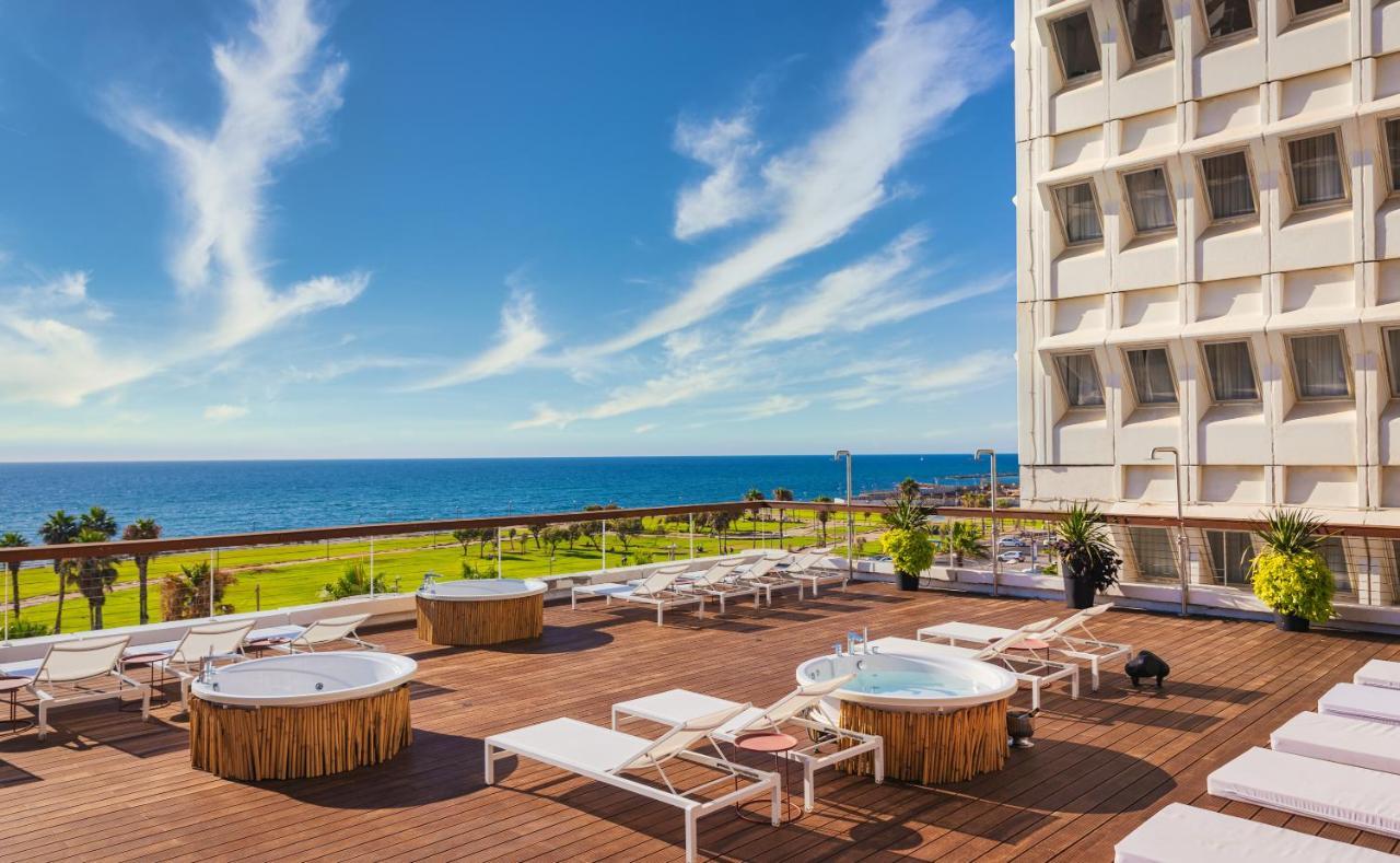 Brown Brut Seafront Hotel, A Member Of Brown Hotels Tel Aviv Bagian luar foto