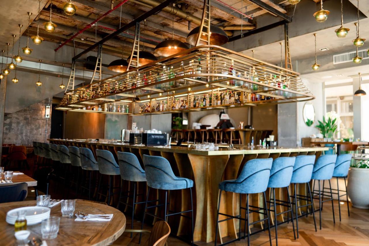 Brown Brut Seafront Hotel, A Member Of Brown Hotels Tel Aviv Bagian luar foto
